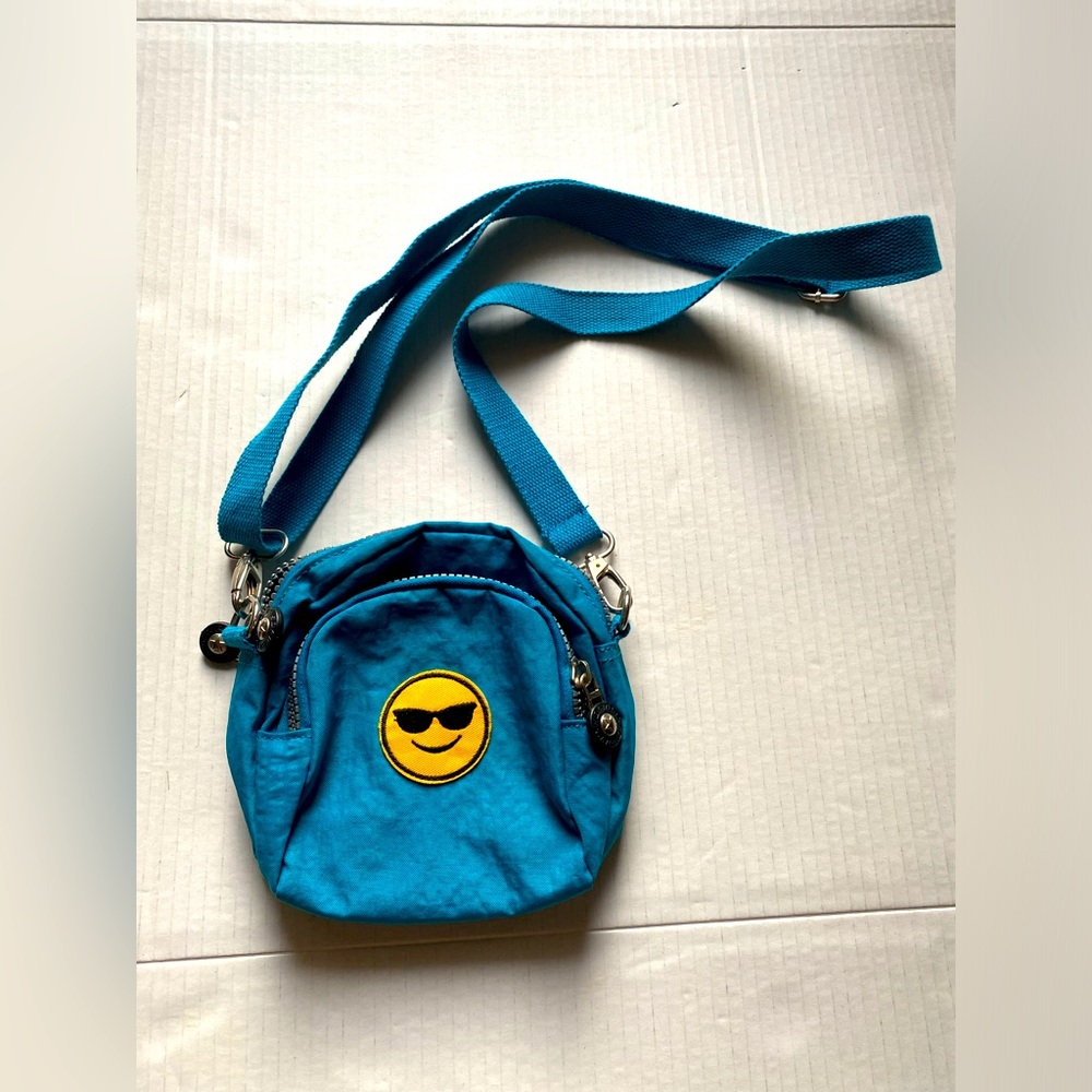 SOYATER Smiley Face Tirquise Crossbody bag Nylon